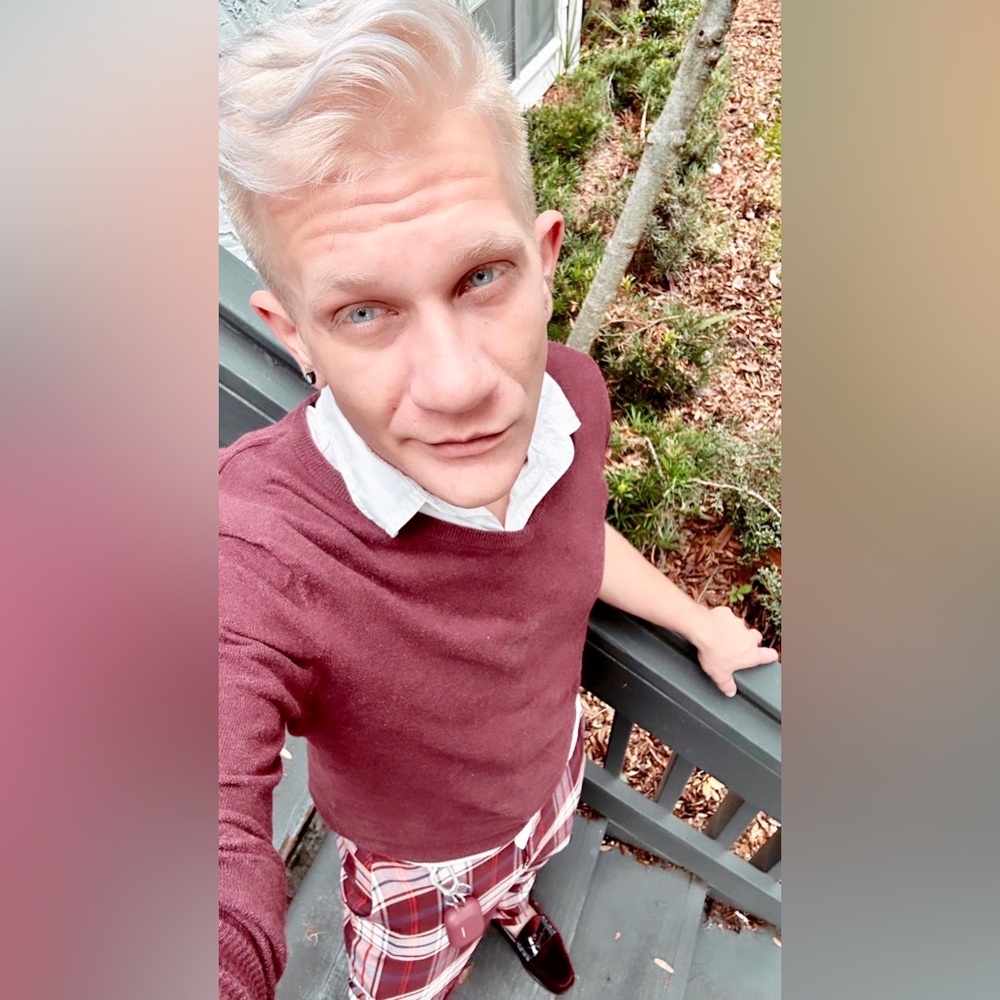 Meet your Posher, AJ